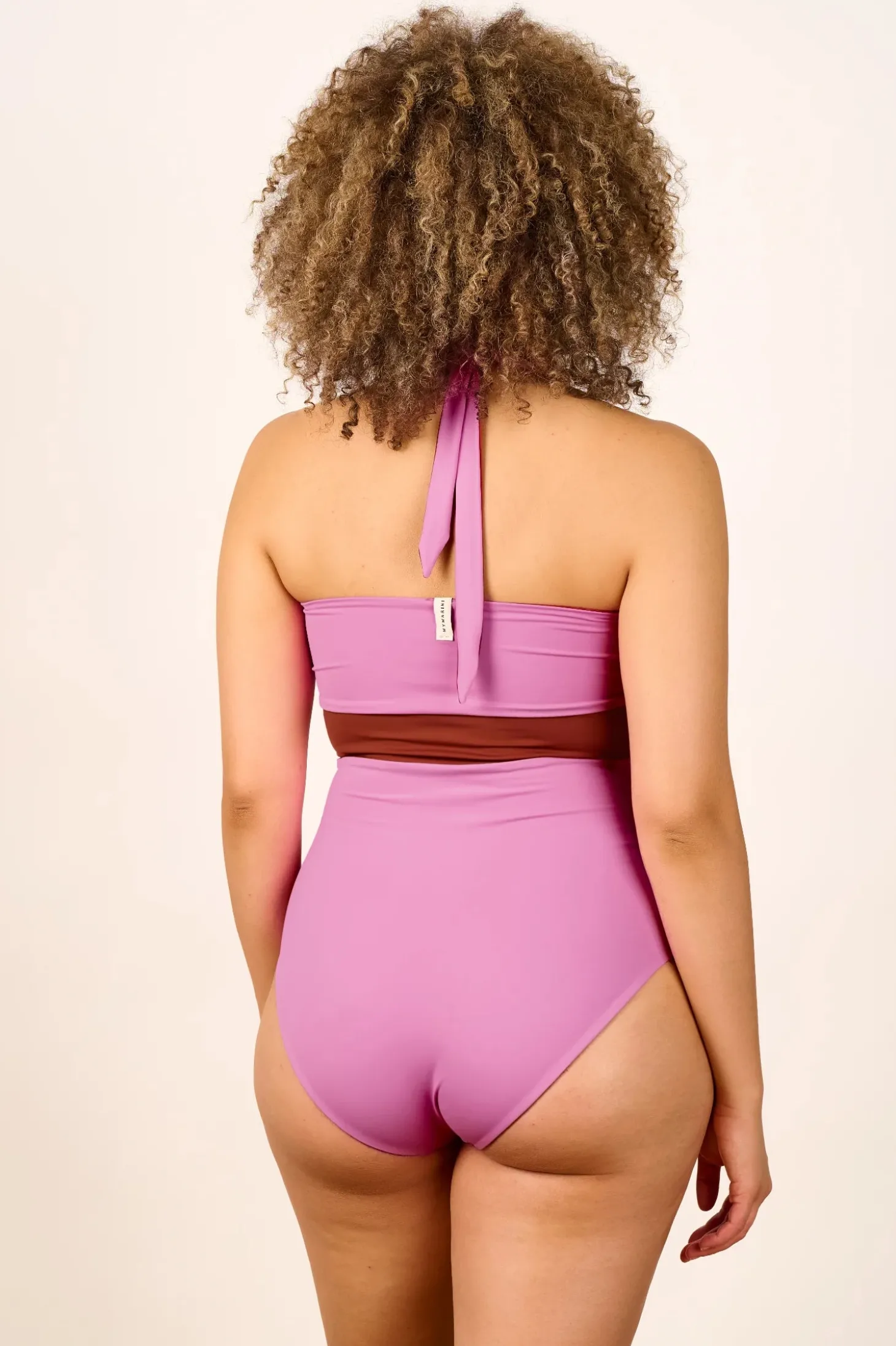 Neckholdersuit '25