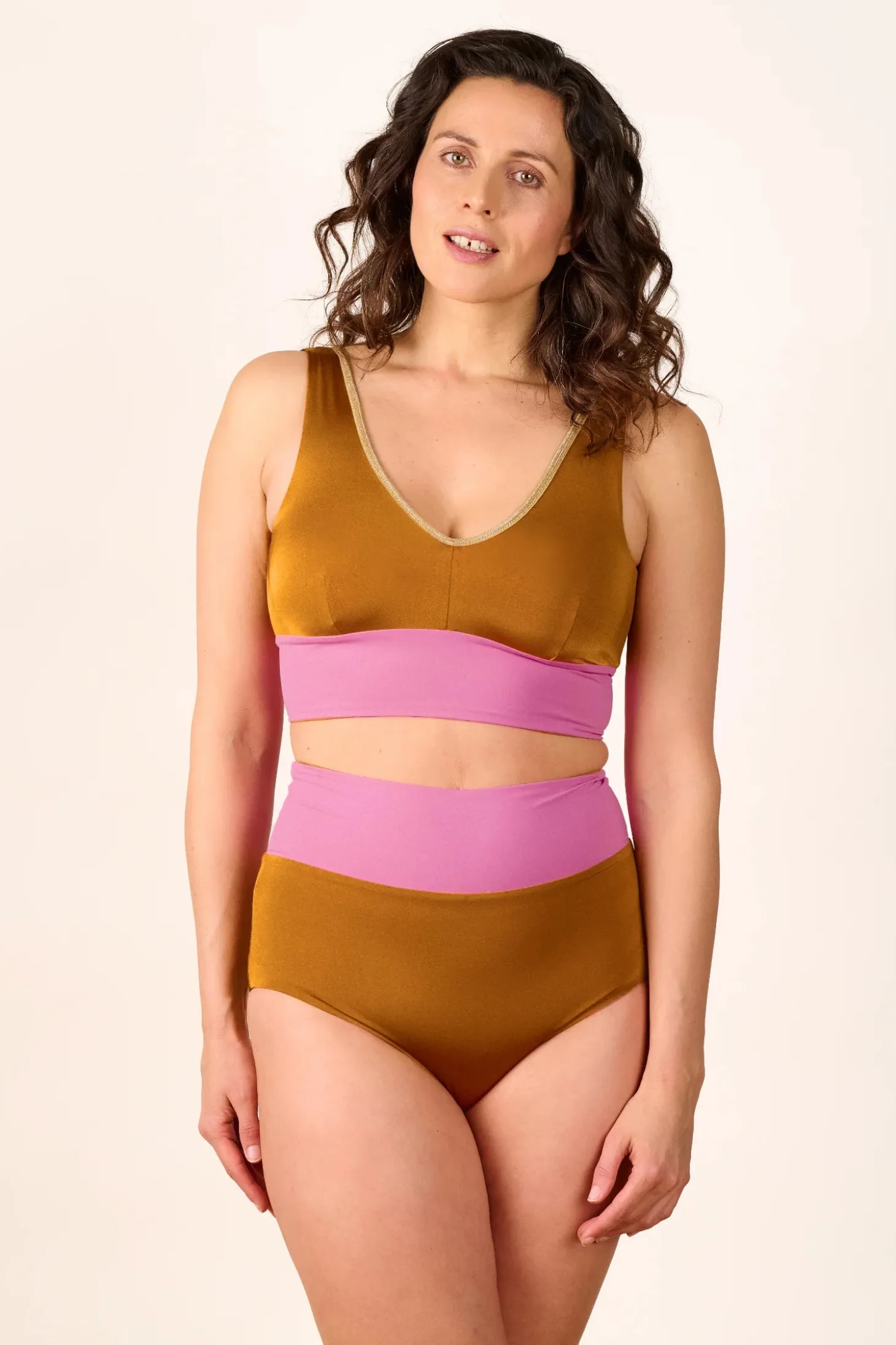 Yoga Top Shine '25